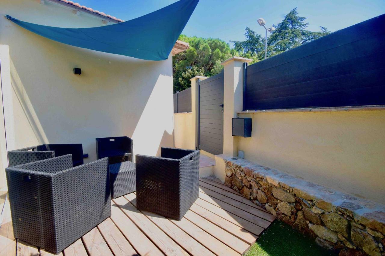 Charmante Maison Centre-Ville Sainte-Maxime, Plages A 2 Pas Εξωτερικό φωτογραφία